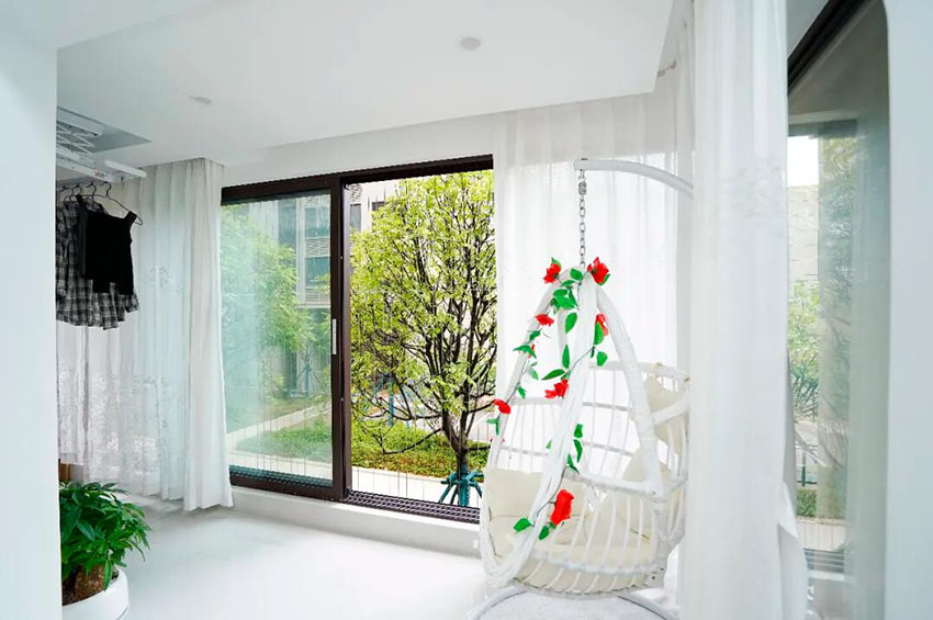 從客廳到陽臺，這個家把簡約風(fēng)獨有舒適裝明白了！